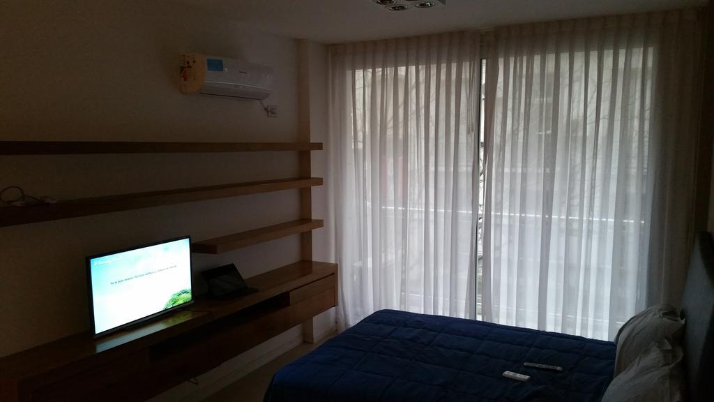 Voyage Recoleta Hostel Buenos Aires Room photo