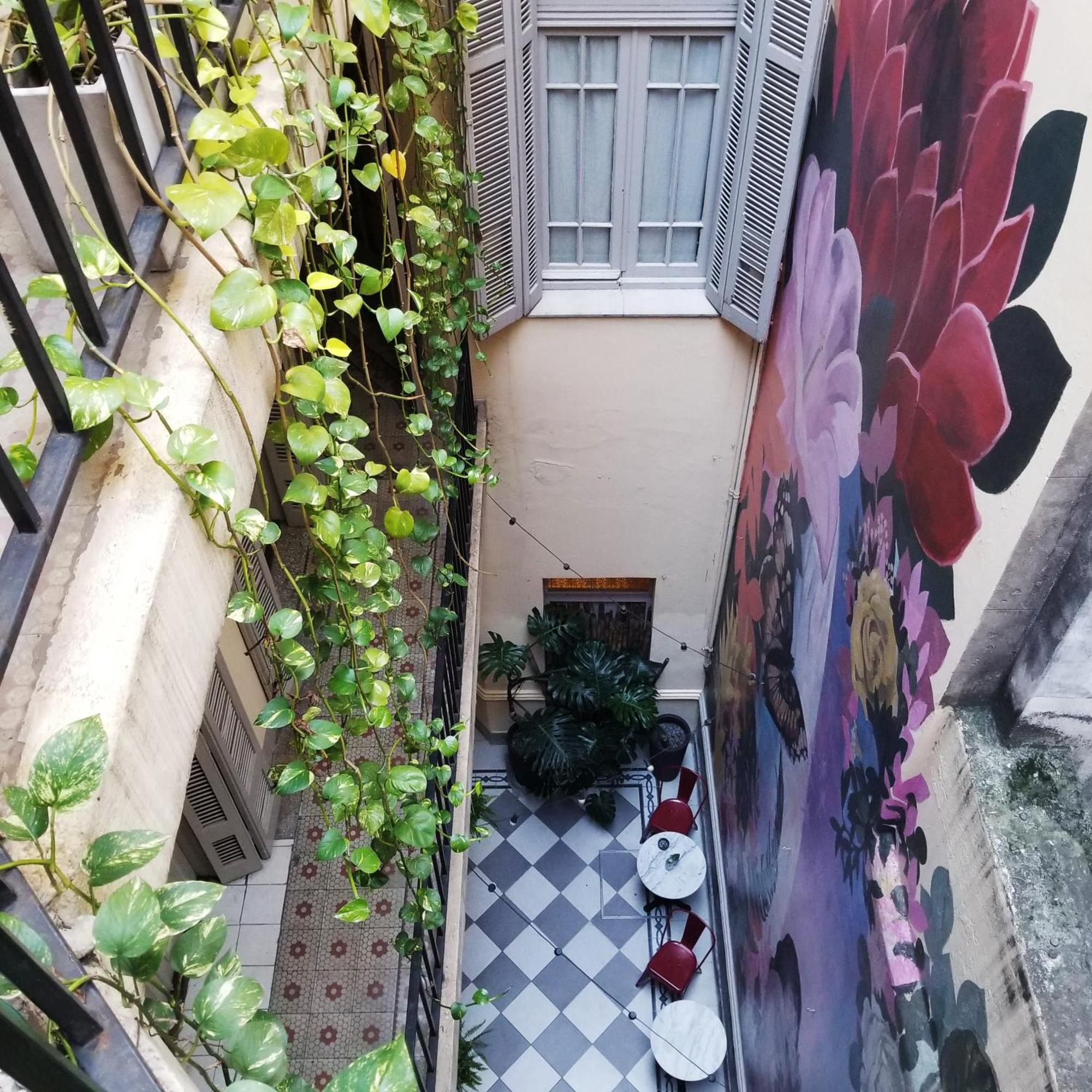 Voyage Recoleta Hostel Buenos Aires Exterior photo